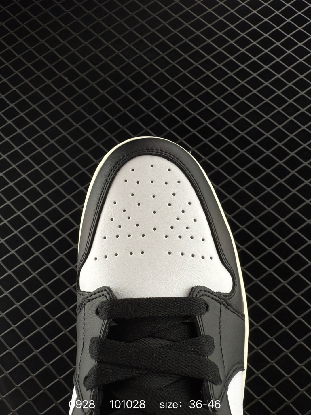 Air Jordan 1 Mid AJ1